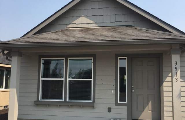 2 Bedroom / 1 Bathroom in SW Redmond Community photos photos