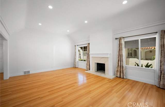 1020 Olmsted Drive Gallery 3