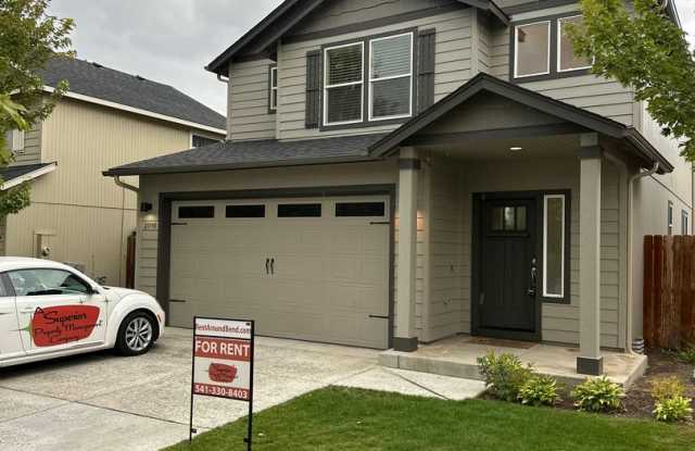 New listing off Pettigrew!  A/C!  A must see! Gallery 3