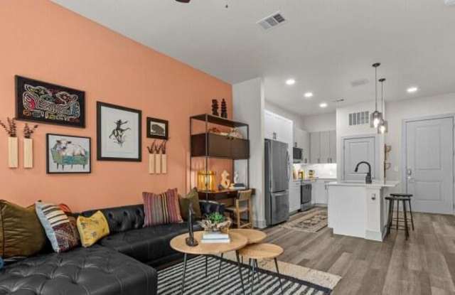 2260 Lynnbrook Dr Gallery 2