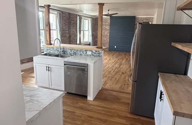 106 Main Street West Gallery 2