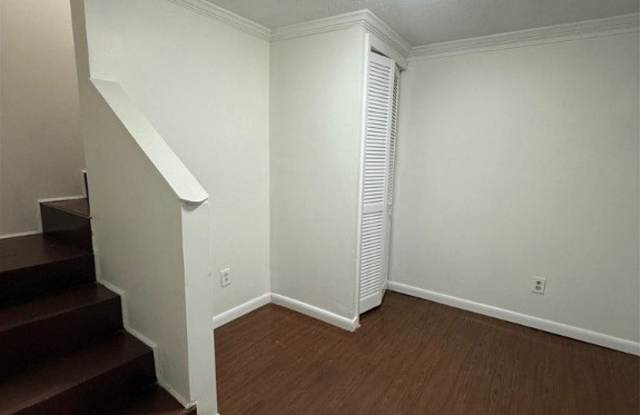 210 1st Avenue unit: 1` photos photos