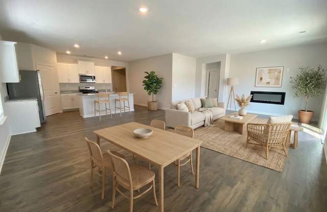 4 bed 2 bath home built in 2023 in Somerville Gallery 3