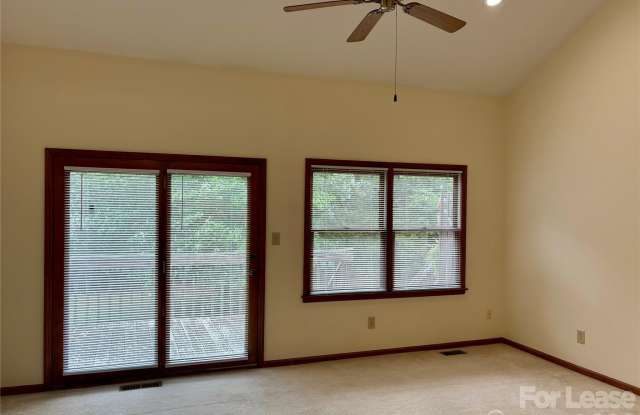 153 Hillcrest Drive Gallery 3