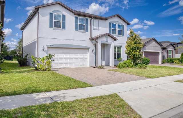 5270 BRYDON WOODS Circle Gallery 2