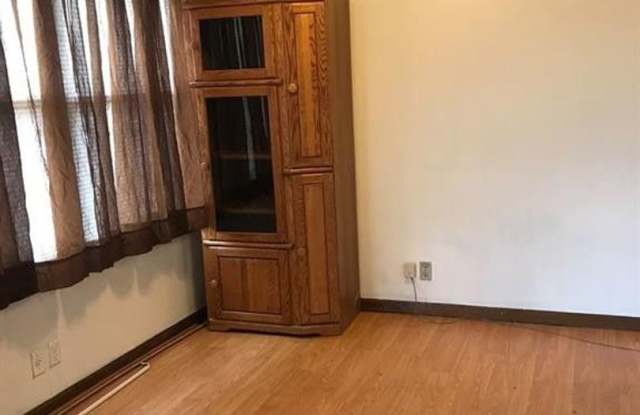 2 Bedroom Canton Home for Rent photos photos