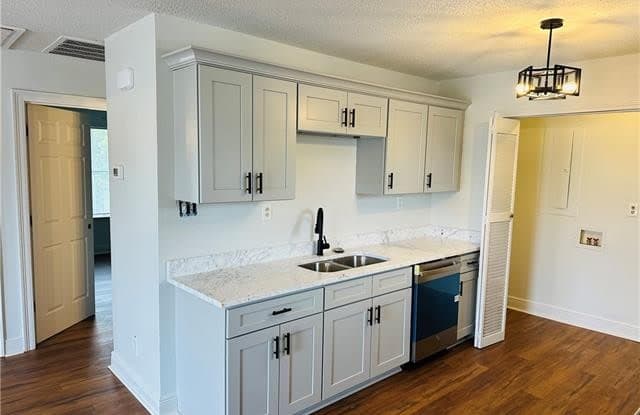 305 HOUMA Boulevard - 305 Houma Boulevard, Metairie, LA 70001