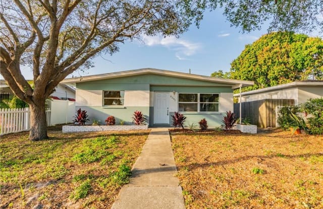 5231 38TH AVENUE N - 5231 38th Avenue North, St. Petersburg, FL 33709