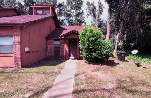 1942 Nekoma Court Gallery 1