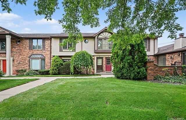 2232 London Bridge Drive Gallery 2