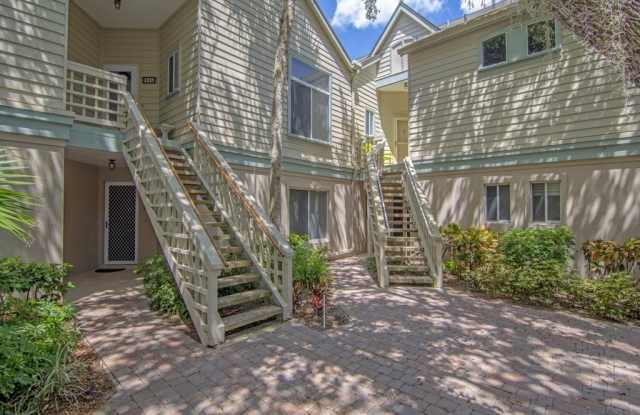 1315 E Winding Oaks Circle Gallery 2