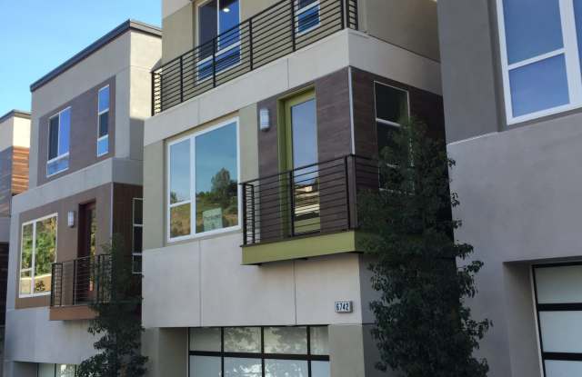 6742 Gill Way - 6742 Gill Way, Los Angeles, CA 90068