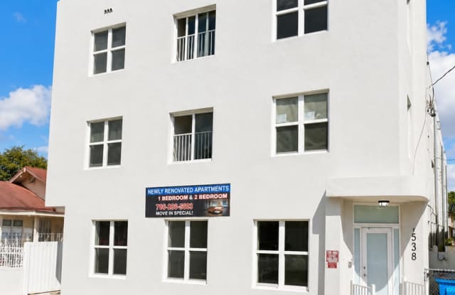 Conveniently located 1/1 - W&D in unit photos photos