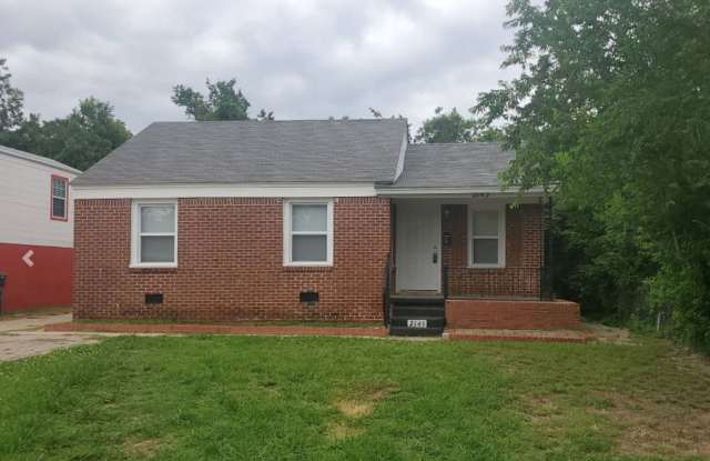 2143 NE 19th photos photos