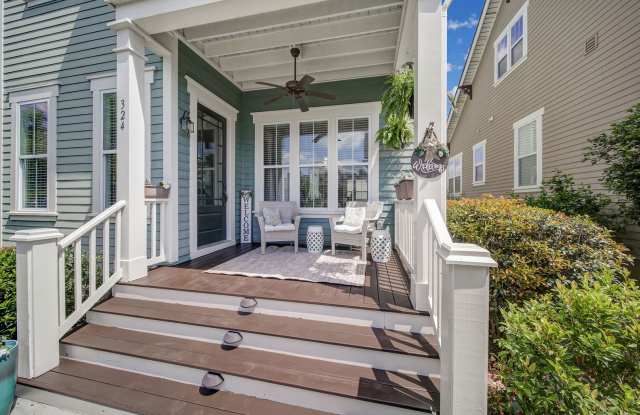 Coming Soon! 3 BR/2.5BA | Newly Renovated Single Family Home | 2-Car Garage Parking | Great backyard Gallery 4