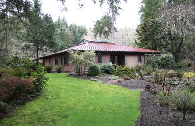 22231 103rd Avenue Southwest - 22231 103rd Avenue Southwest, Vashon, WA 98070