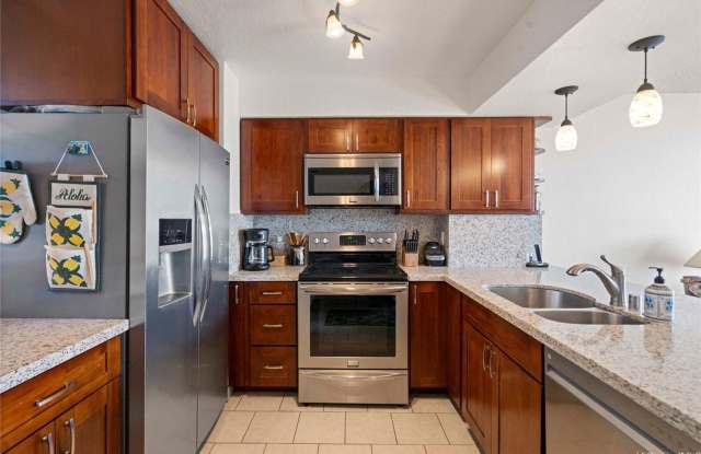 Makaha Valley Towers Fully Furnished. 1 Bedroom/1 Bath Gallery 1