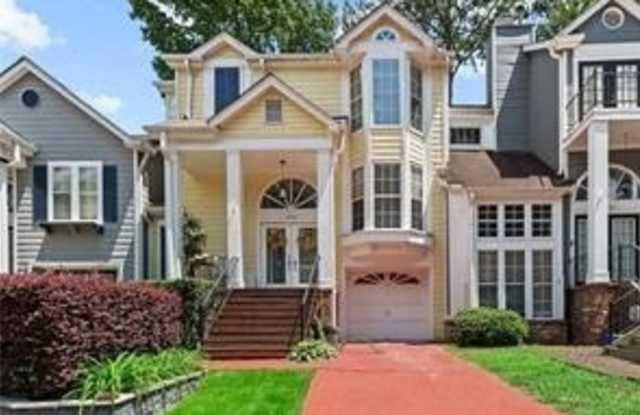 2164 Goodwood Boulevard SE photos photos