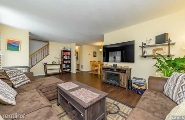 9 Colgate Dr # 6K1 Gallery 3