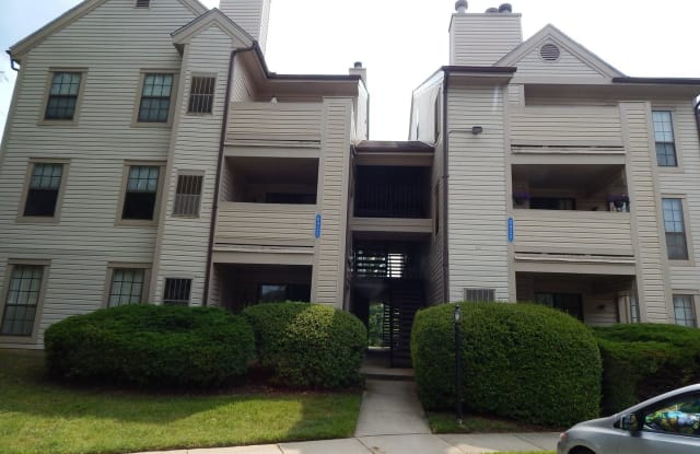 6922 MARY CAROLINE CIRCLE # E - 6922 Mary Caroline Circle, Franconia, VA 22310