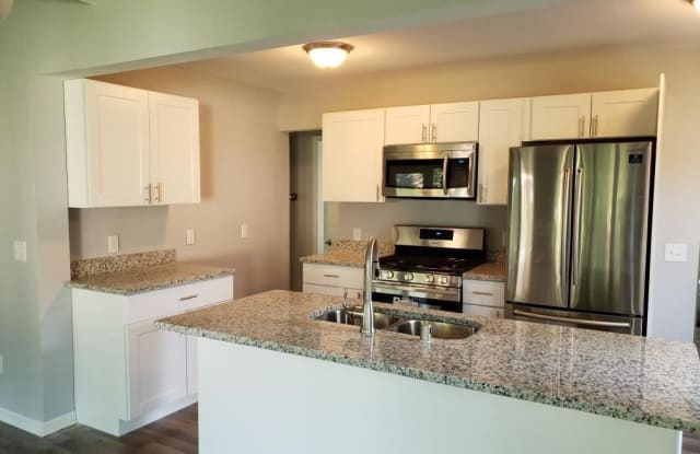7914 2nd Ave S - 7914 2nd Avenue South, Bloomington, MN 55420