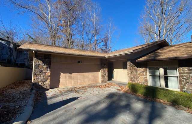 Charming 2 Bedroom Townhome! - 12 William Lane, Bella Vista, AR 72715 Charming 2 Bedroom Townhome! - 12 William Lane, Bella Vista, AR 72715