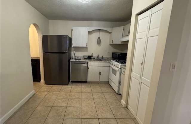 260 George Waterman Road unit: 205 photos photos