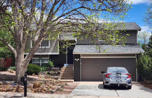 Charming 3-Bedroom Home in a Prime Location! photos photos
