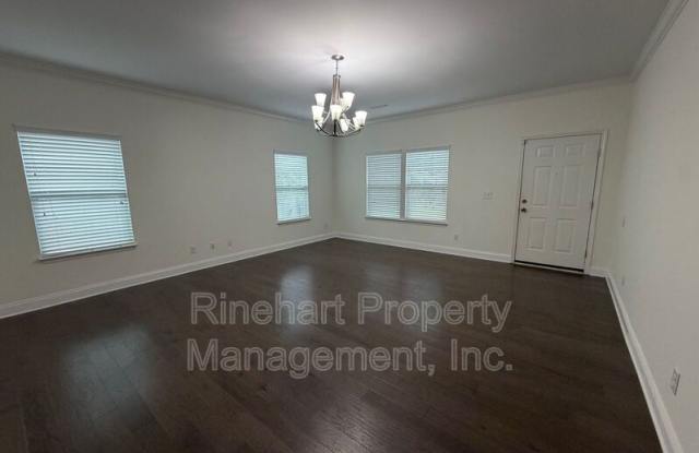 1049 Ellis Pond Dr Gallery 2