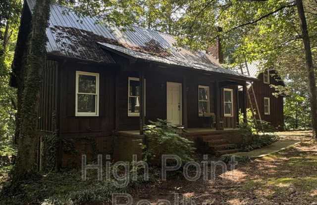 6201 Robin Lane Northwest Gallery 1