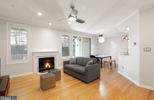 6944 ELLINGHAM Circle unit: A photos photos