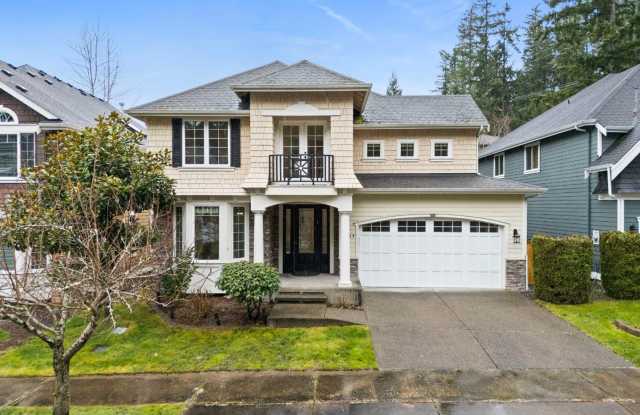 Elegant University Place Home with A/C, Tandem Garage, Office  Balcony Bedroom Near JBLM! photos photos