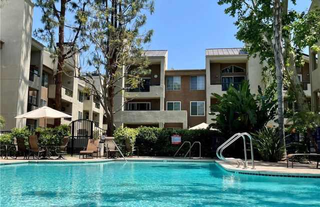 21400 Burbank photos photos