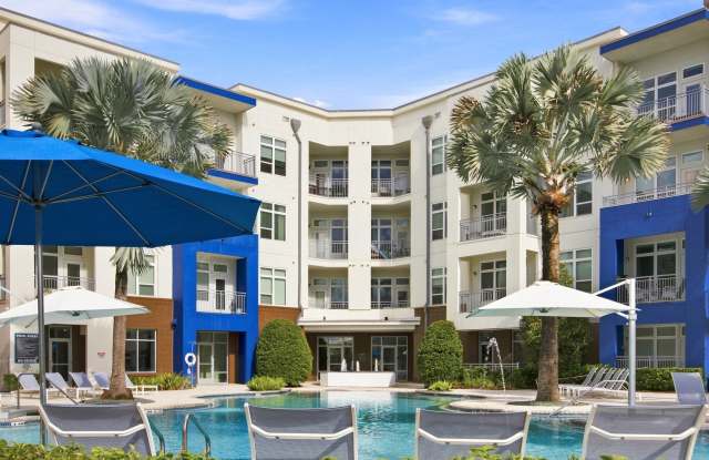Solstice Signature Apartment Homes Gallery 1