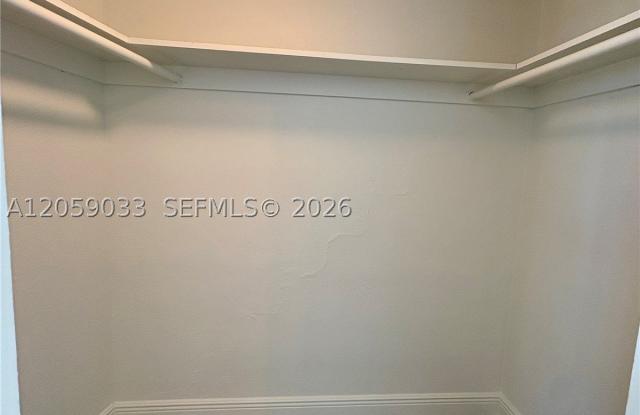 1770 79th St Cswy Gallery 4