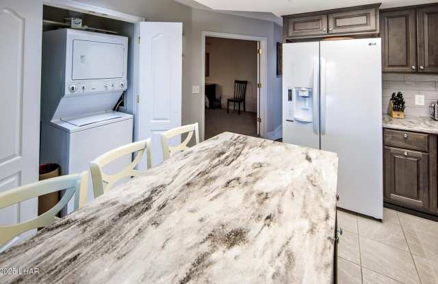Long Term Furnished Condo Gallery 4