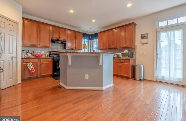 42059 PEPPERBUSH PLACE Gallery 3