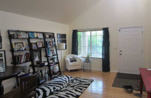 3121 Ruby Way Gallery 2