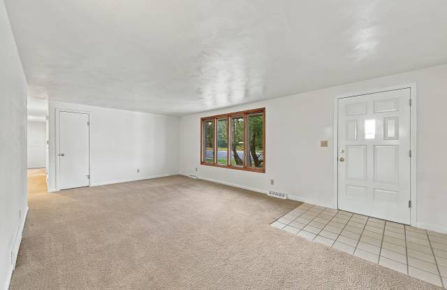3000 Mountain View Avenue Gallery 4