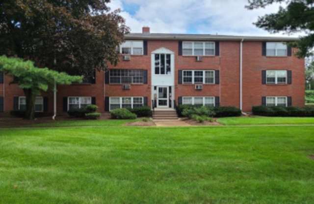 1 Tara Dr - 1 Tara Drive, Weymouth Town, MA 02188