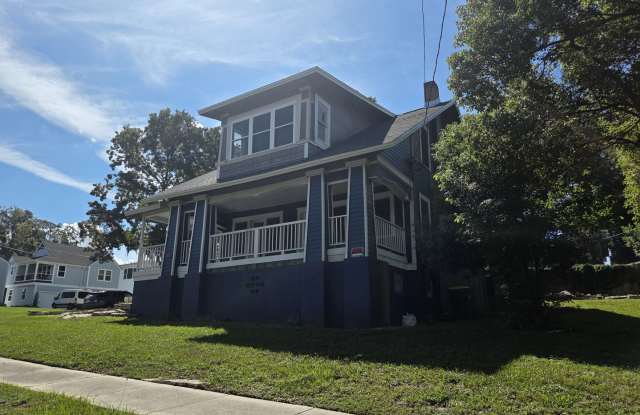 Historic Home in Downtown Clermont Gallery 4