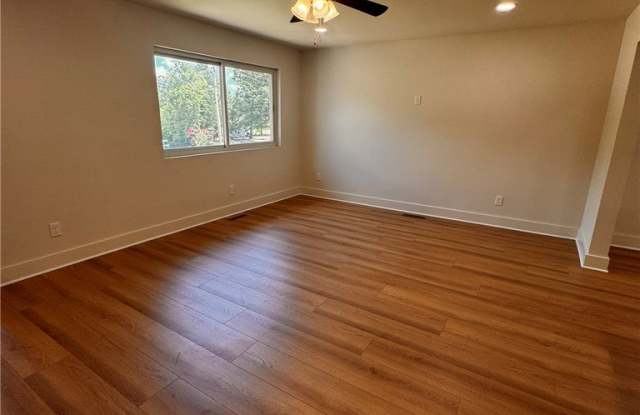 14919 Dutchmans Drive Gallery 3