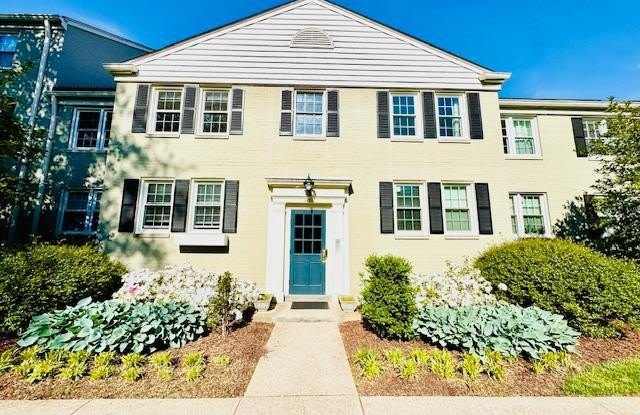 1411 BELLE VIEW Boulevard photos photos