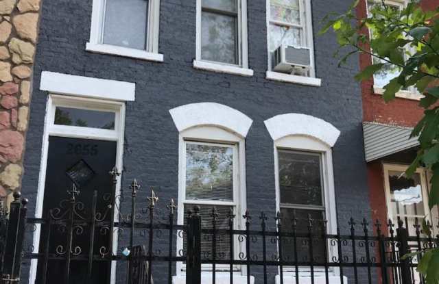 Little Village 1-bedroom You Can Call Home - 2655 West 24th Place, Chicago, IL 60608