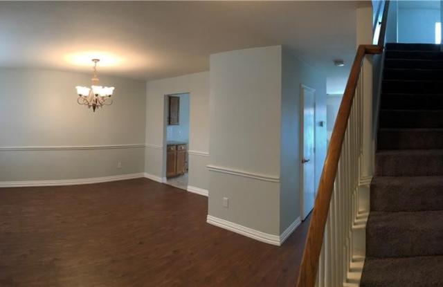 3490 Hawthorne Trail Gallery 2