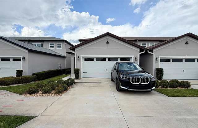 8540 MAGNIFICENT Lane Gallery 1