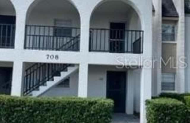 708 OAKGROVE DRIVE photos photos