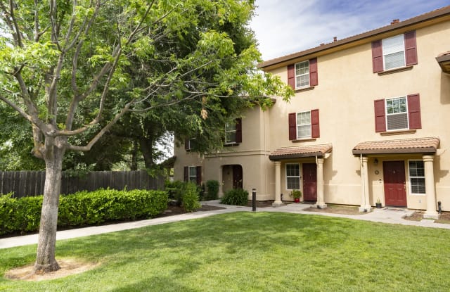 Tuscana Townhomes Gallery 4