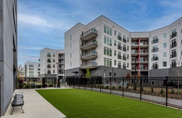 Centro at Pine Nash photos photos