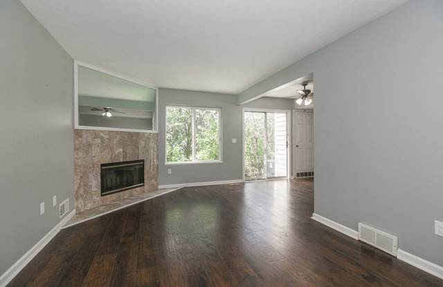 3 Bedroom/2.5 Bath Westlake!! Condo living at it's finest! Gallery 3
